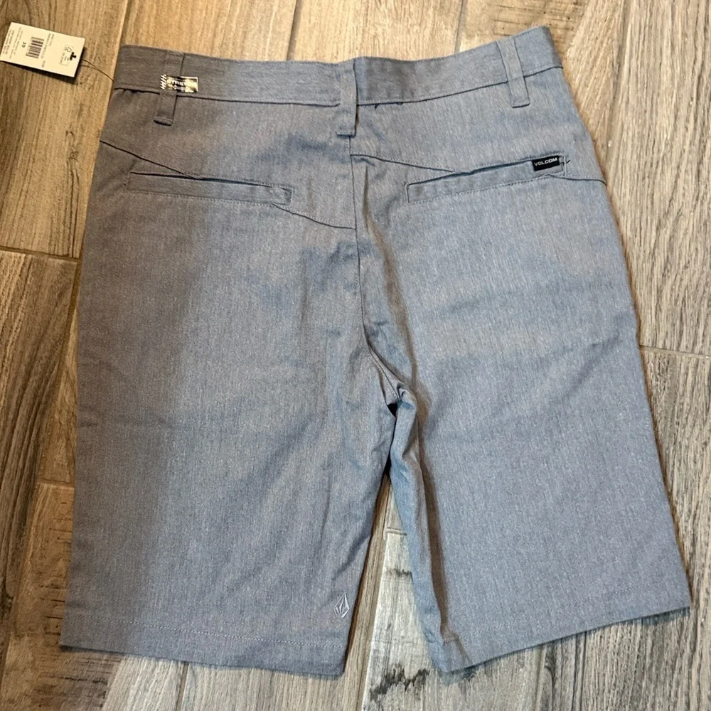 Volcom Men's VMonty Stretch Shorts Gray Size 30‎ NWT MSRP $50